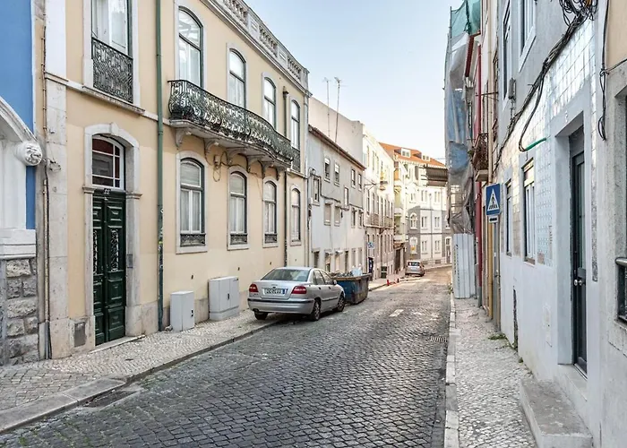 Appartamento Guestready - Amazing Flat Near Praca Dom Pedro Iv Lisbona